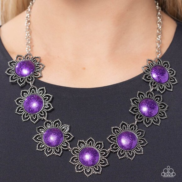 paparazzi Jewelry - Purple mandala floral necklace and earrings